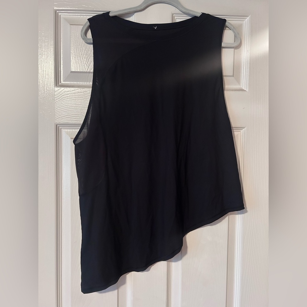 Lululemon asymmetrical hem tank size 10